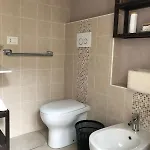 La Casetta Di شقة ألبا